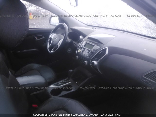 KM8JU3ACXBU190982 - 2011 HYUNDAI TUCSON GLS/LIMITED შავი ფოტო 5