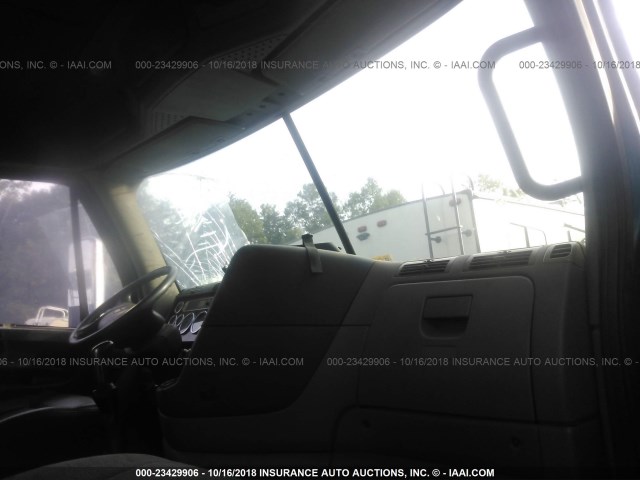 1FUJGECK79LAA6939 - 2009 FREIGHTLINER CASCADIA 125  BLUE photo 5