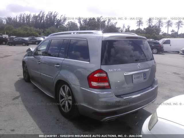 4JGBF7BE3BA630922 - 2011 MERCEDES-BENZ GL 450 4MATIC GRAY photo 3