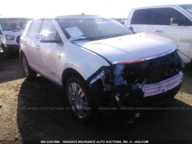 2LMDU88C09BJ06995 - 2009 LINCOLN MKX WHITE photo 1