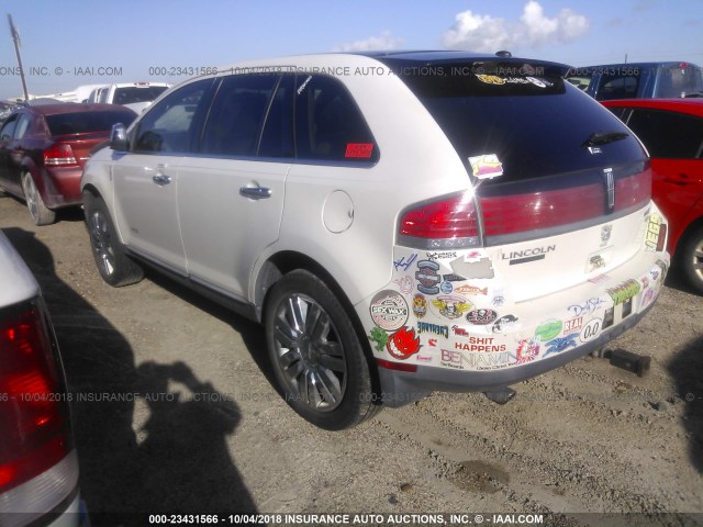 2LMDU88C09BJ06995 - 2009 LINCOLN MKX WHITE photo 3