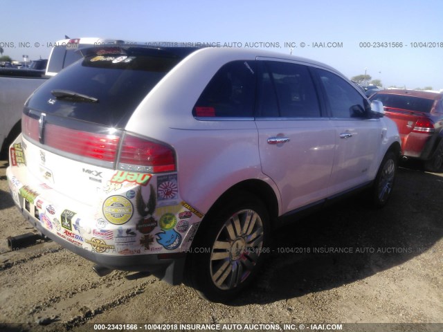 2LMDU88C09BJ06995 - 2009 LINCOLN MKX WHITE photo 4