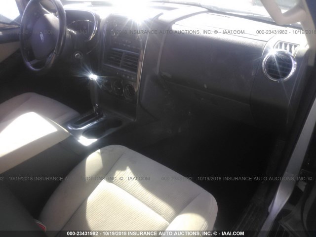 1FMEU73E08UA73444 - 2008 FORD EXPLORER XLT SILVER photo 5