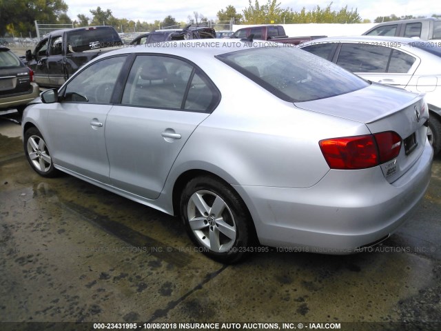 3VWLL7AJ7CM389805 - 2012 VOLKSWAGEN JETTA TDI SILVER photo 3