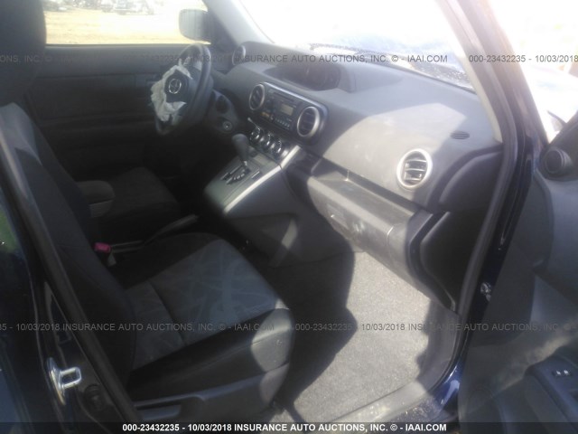 JTLZE4FE9DJ040469 - 2013 TOYOTA SCION XB Қою көк фото 5