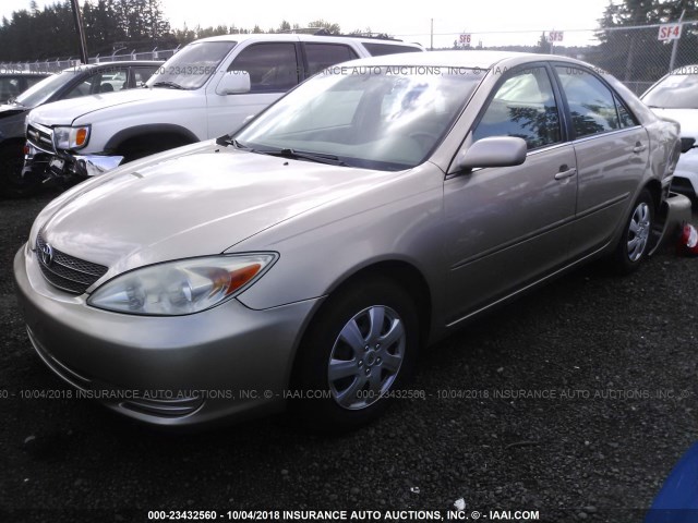 JTDBE32K820082136 - 2002 TOYOTA CAMRY LE/XLE/SE GOLD photo 2