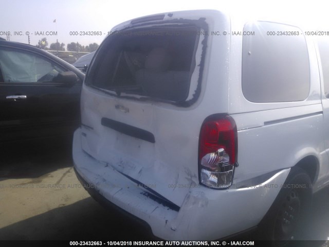 1GNDV23W28D131361 - 2008 CHEVROLET UPLANDER LS WHITE photo 6