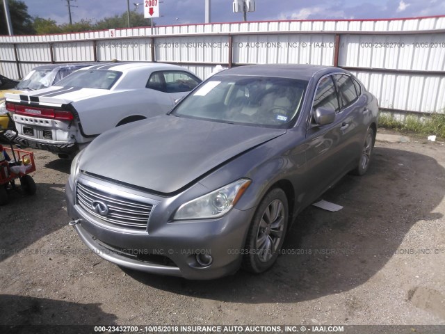 JN1AY1AR8CM580159 - 2012 INFINITI M56 X GRAY photo 2