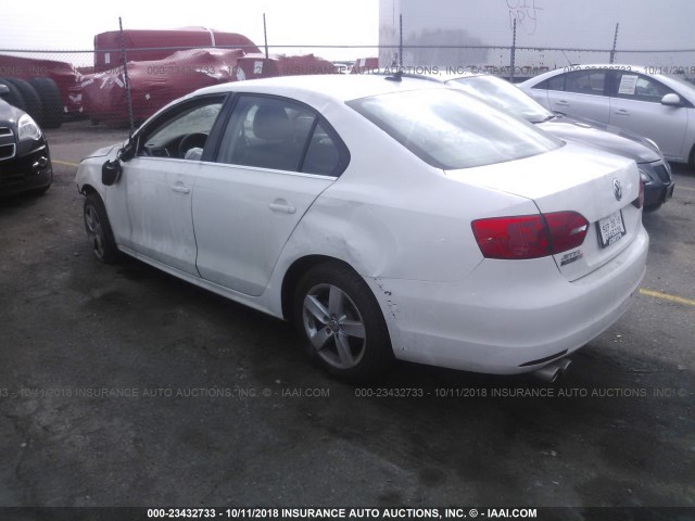 3VWLL7AJ5BM023355 - 2011 VOLKSWAGEN JETTA TDI WHITE photo 3