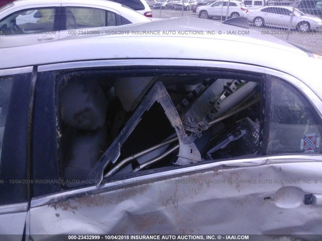 1G1ZB5E09CF109767 - 2012 CHEVROLET MALIBU LS 银色 照片 8