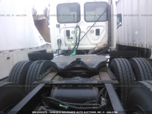 1FUJGEDV0BSAZ0837 - 2011 FREIGHTLINER CASCADIA 125  WHITE photo 7