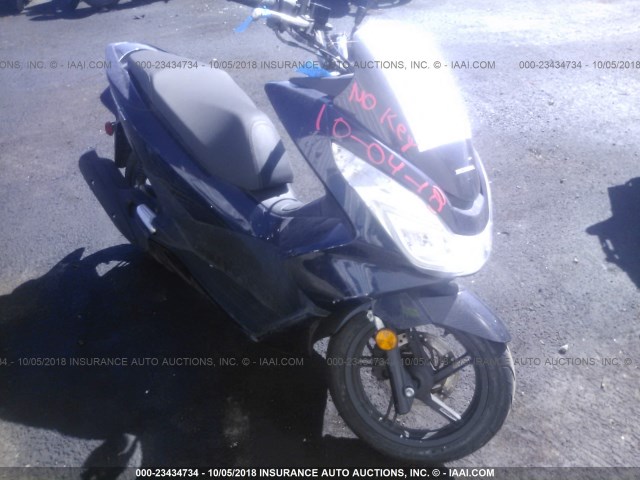 RLHKF1805HY200208 - 2017 HONDA PCX 150 BLUE photo 1