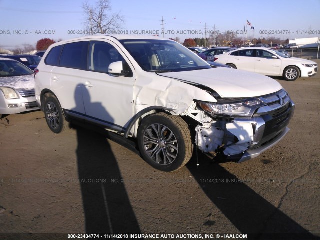 JA4AZ3A31JZ038381 - 2018 MITSUBISHI OUTLANDER SE/SEL WHITE photo 1