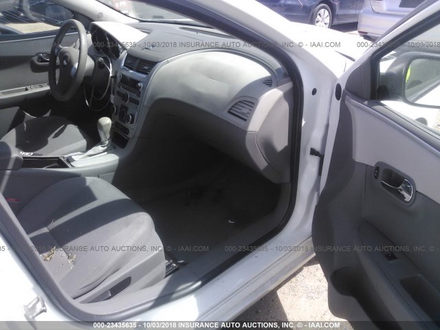 1G1ZA5EUXCF391083 - 2012 CHEVROLET MALIBU LS 白色 照片 5