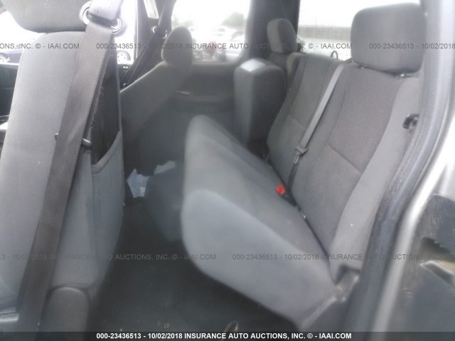 2GCEC19C371583324 - 2007 CHEVROLET SILVERADO C1500 GRAY photo 8