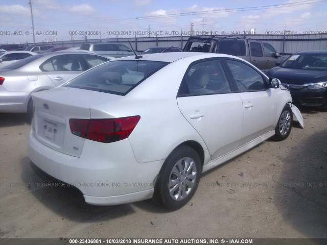 KNAFU4A25C5642630 - 2012 KIA FORTE EX WHITE photo 4