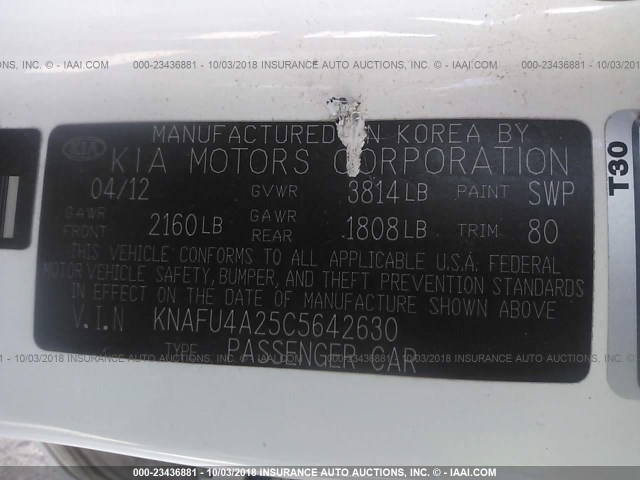 KNAFU4A25C5642630 - 2012 KIA FORTE EX WHITE photo 9