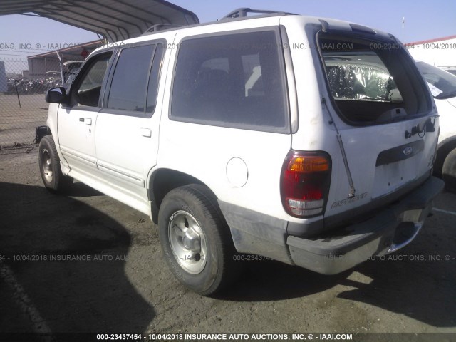 1FMZU73E61ZA20502 - 2001 FORD EXPLORER XLT WHITE photo 3