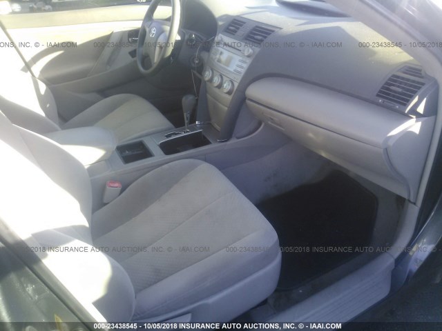 4T1BE46K27U042159 - 2007 TOYOTA CAMRY NEW GENERAT CE/LE/XLE/SE GRAY photo 5