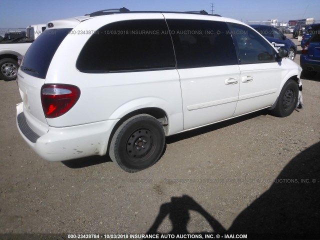 2D4GP24R55R106944 - 2005 DODGE GRAND CARAVAN SE WHITE photo 4