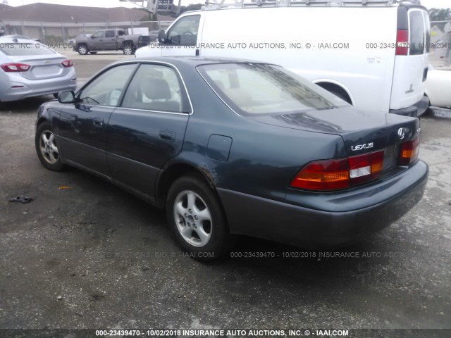 JT8BF22G0V5003003 - 1997 LEXUS ES 300 GREEN photo 3