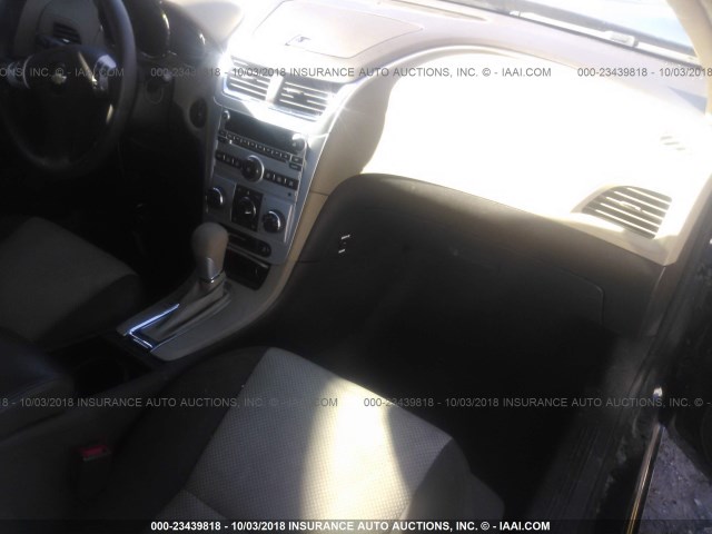 1G1ZB5E0XCF245714 - 2012 CHEVROLET MALIBU LS ლურჯი ფოტო 5