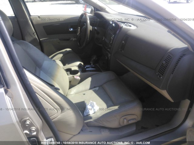 1G6DP577060185854 - 2006 CADILLAC CTS HI FEATURE V6 GRAY photo 5