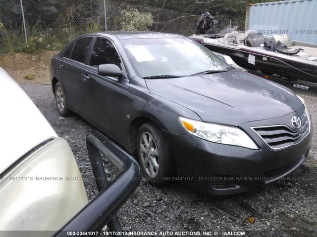 4T1BF3EK2AU089823 - 2010 TOYOTA CAMRY SE/LE/XLE ნაცრისფერი ფოტო 1