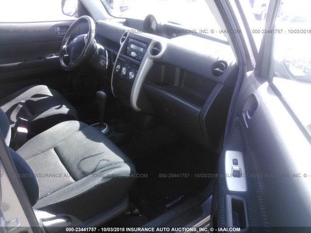 JTLKT324250207275 - 2005 TOYOTA SCION XB Күміс фото 5