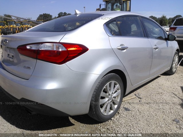 KNAFX4A83E5174329 - 2014 KIA FORTE EX SILVER photo 4