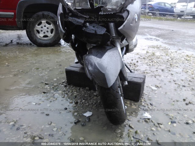 WB1044006DZW22161 - 2013 BMW R1200 RT GRAY photo 5