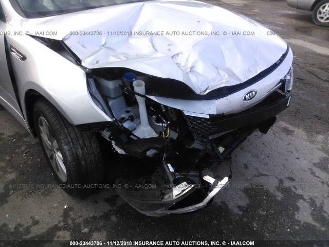 5XXGT4L30JG178901 - 2018 KIA OPTIMA LX/S SILVER photo 6