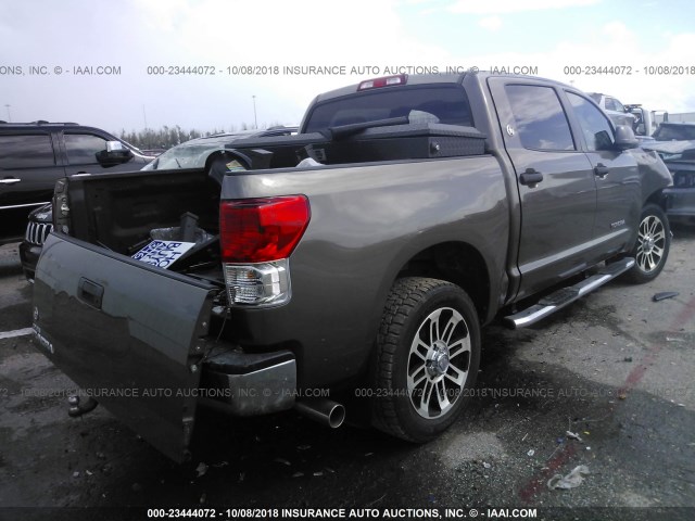 5TFEM5F16DX060563 - 2013 TOYOTA TUNDRA CREWMAX SR5 GRAY photo 4