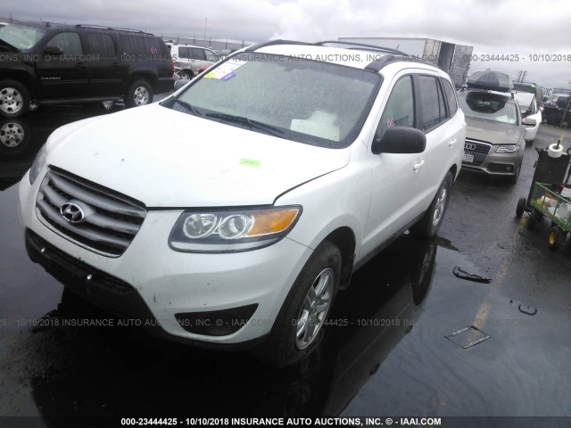 5XYZGDAB3CG153495 - 2012 HYUNDAI SANTA FE GLS WHITE photo 2