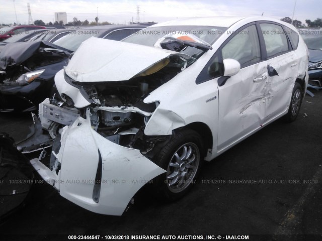 JTDZN3EU4FJ028490 - 2015 TOYOTA PRIUS V WHITE photo 2