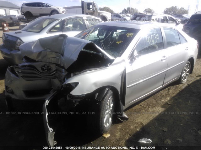4T1BK3EK0AU100460 - 2010 TOYOTA CAMRY SE/LE/XLE 银色 照片 2