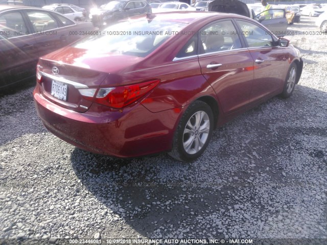 5NPEC4AC3DH642153 - 2013 HYUNDAI SONATA SE/LIMITED RED photo 4