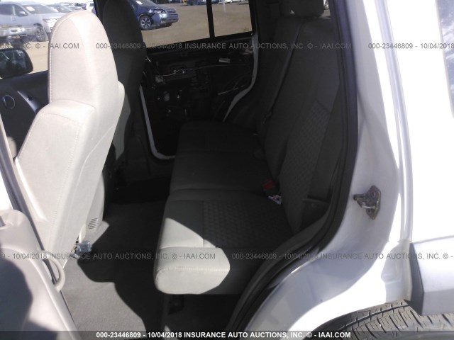 1J4GL48K67W694343 - 2007 JEEP LIBERTY SPORT 白色 照片 8