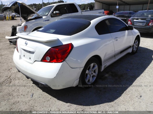 1N4AL24E98C121297 - 2008 NISSAN ALTIMA 2.5S WHITE photo 4