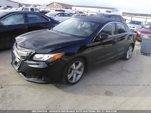 19VDE1F71DE003587 - 2013 ACURA ILX 20 TECH BLACK photo 2