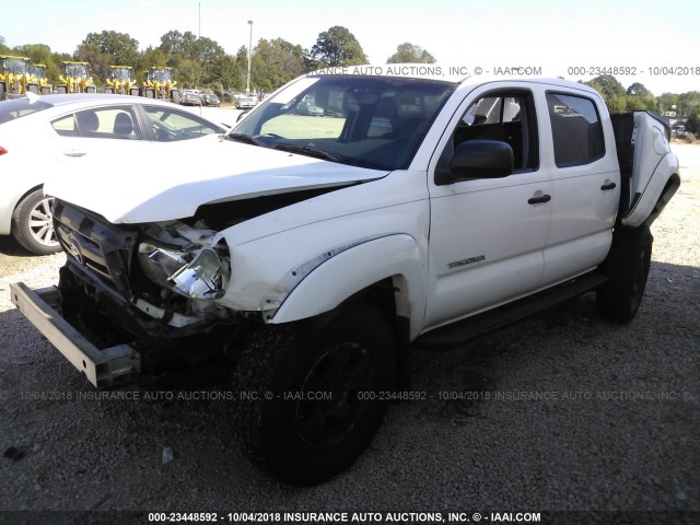3TMLU42NX9M021210 - 2009 TOYOTA TACOMA DOUBLE CAB 白色 照片 2
