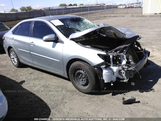 4T4BF1FK5GR549025 - 2016 TOYOTA CAMRY LE/XLE/SE/XSE SILVER photo 1