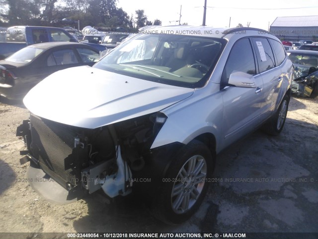 1GNKRGKD0FJ152653 - 2015 CHEVROLET TRAVERSE LT SILVER photo 2