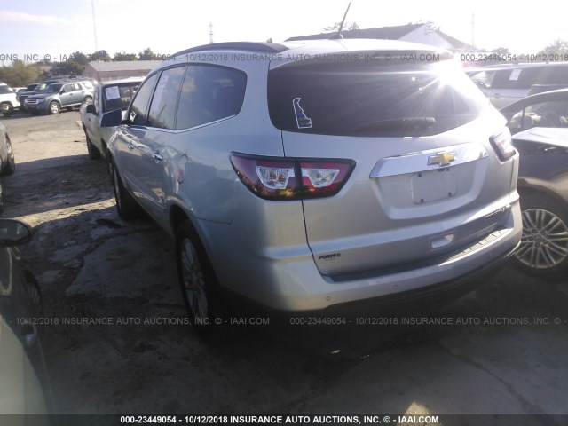 1GNKRGKD0FJ152653 - 2015 CHEVROLET TRAVERSE LT SILVER photo 3