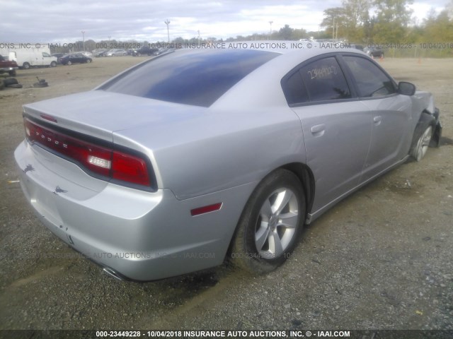 2C3CDXBG2CH286653 - 2012 DODGE CHARGER SE SILVER photo 4