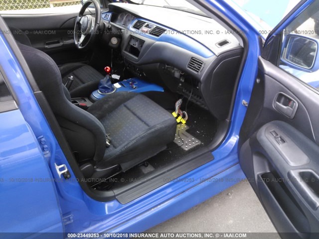 JA3AH86F73U107548 - 2003 MITSUBISHI LANCER EVOLUTION BLUE photo 5