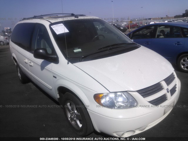 2D4GP44L75R346889 - 2005 DODGE GRAND CARAVAN SXT WHITE photo 1