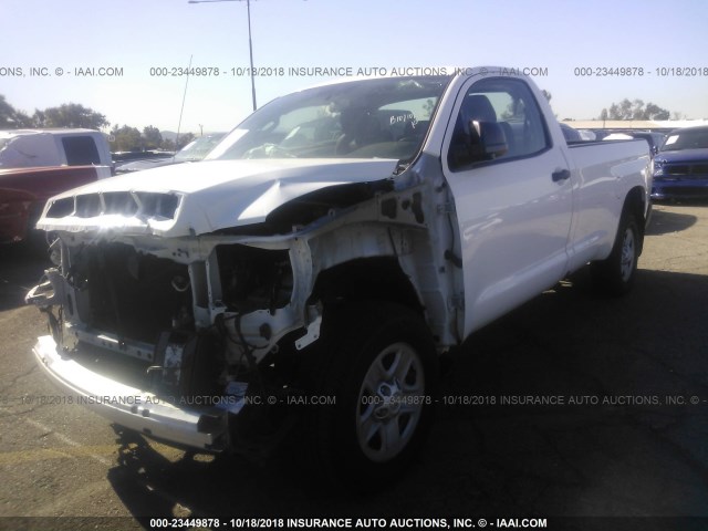 5TFNY5F13HX216326 - 2017 TOYOTA TUNDRA SR WHITE photo 2