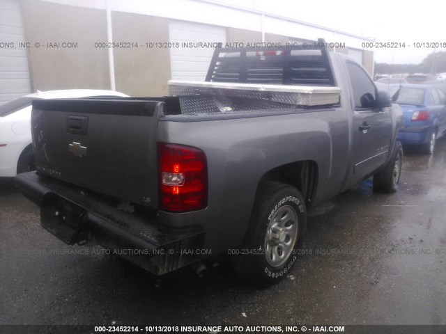 1GCEC14C18Z149547 - 2008 CHEVROLET SILVERADO C1500 GRAY photo 4