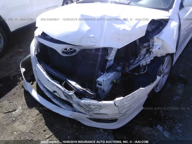 4T1BK3EK8BU620634 - 2011 TOYOTA CAMRY SE/LE/XLE WHITE photo 6